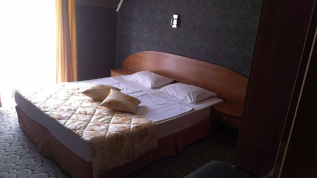 Family Hotel Lazuren Briag Burgas City